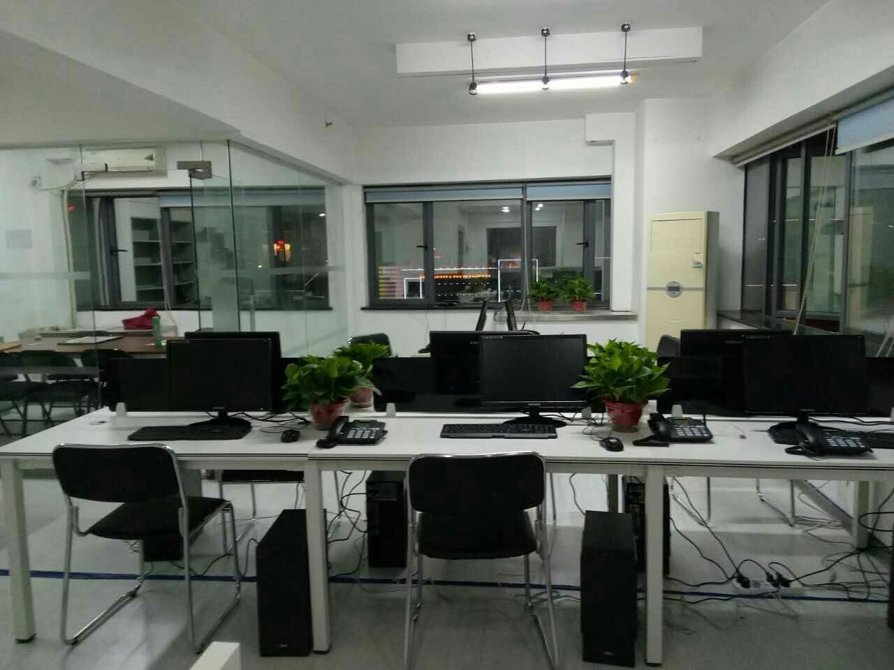 湖南众川商务服务 打造全方位的计算机服务解决方案